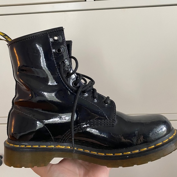 Doc Marten’s 1640 Combat Boots - Patent Leather - Picture 2 of 5